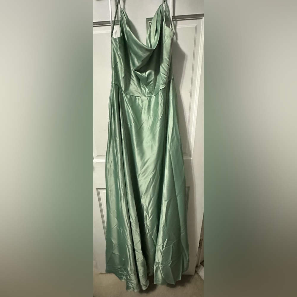 NEW Windsor pocket dress Sage in size 13